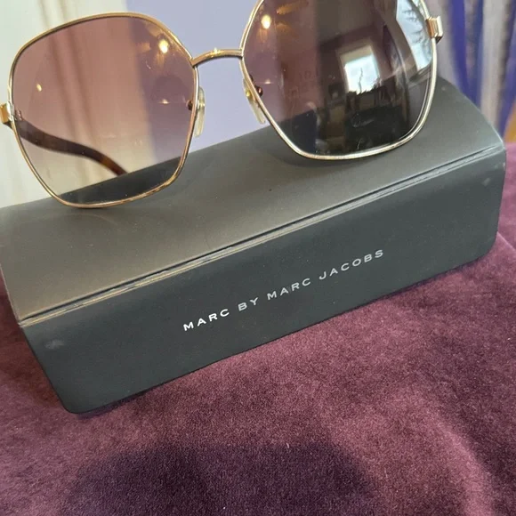 Marc By Marc Jacobs Gold and Brown Sunglasses - Picture 5 of 6